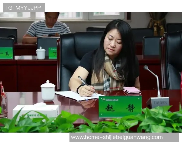 世界杯新闻对话赵静：回顾她在英雄联盟中的辉煌历程与未来展望